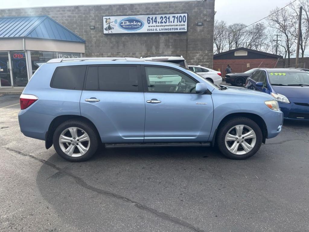 used 2008 Toyota Highlander car, priced at $9,950