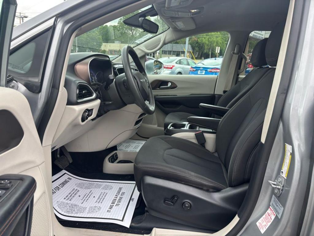 used 2018 Chrysler Pacifica car, priced at $15,950