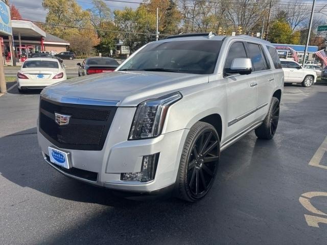 used 2015 Cadillac Escalade car, priced at $25,950