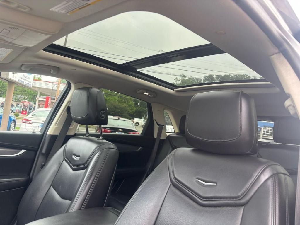 used 2018 Cadillac XT5 car, priced at $17,950