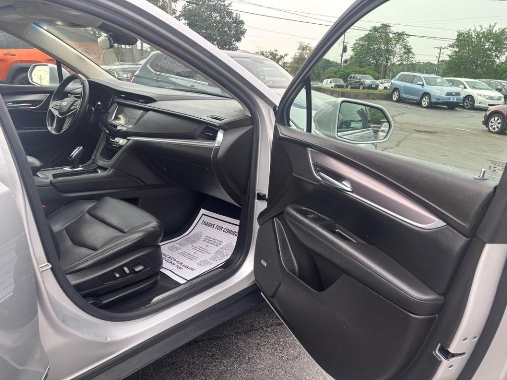 used 2018 Cadillac XT5 car, priced at $17,950