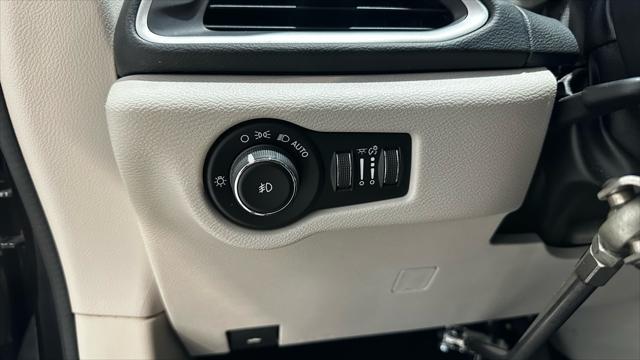 used 2018 Chrysler Pacifica car, priced at $17,800