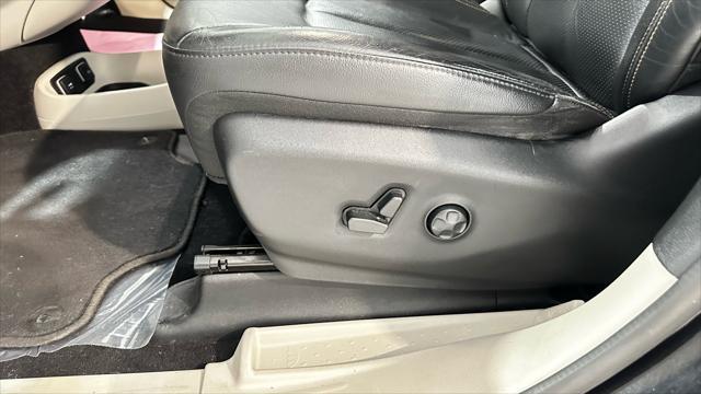 used 2018 Chrysler Pacifica car, priced at $17,800