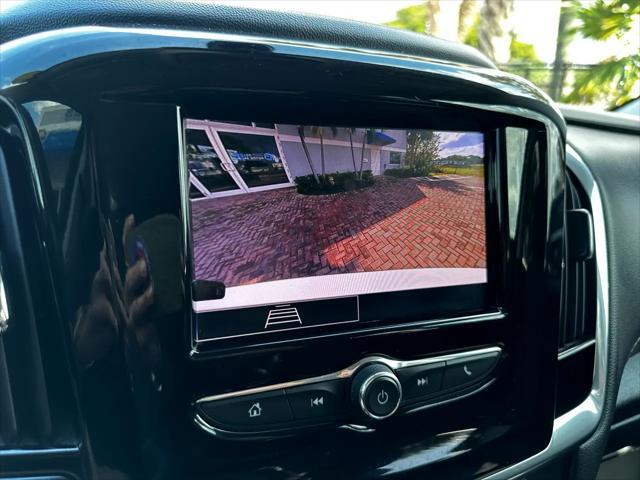 used 2020 Chevrolet Traverse car, priced at $18,800