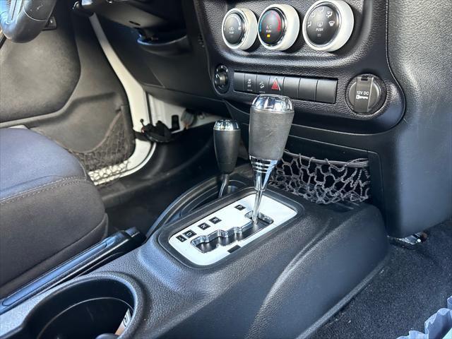 used 2015 Jeep Wrangler Unlimited car, priced at $21,800