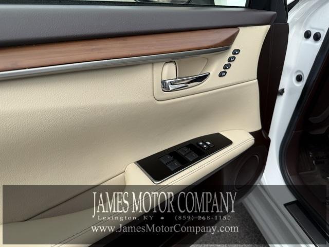 used 2018 Lexus ES 300h car, priced at $25,582