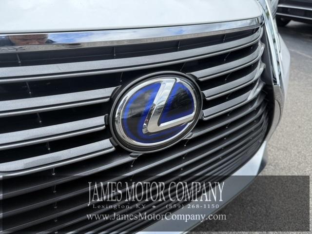 used 2018 Lexus ES 300h car, priced at $25,582