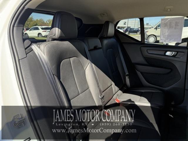 used 2021 Volvo XC40 car, priced at $24,969