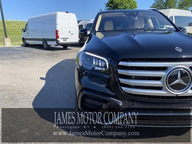 new 2025 Mercedes-Benz GLS 450 car, priced at $101,815