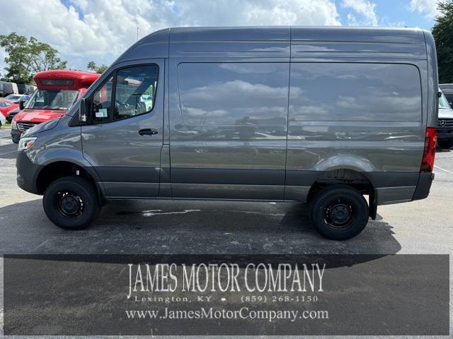 new 2024 Mercedes-Benz Sprinter 2500 car, priced at $81,471