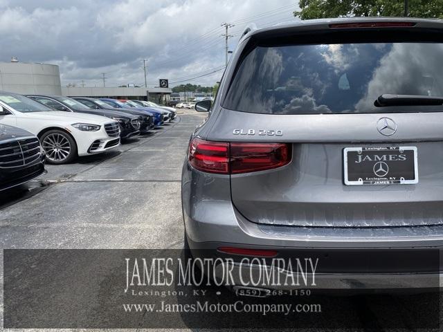 new 2025 Mercedes-Benz GLB 250 car, priced at $51,855