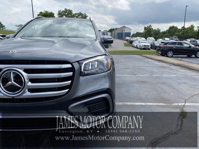 new 2025 Mercedes-Benz GLS 450 car, priced at $95,685