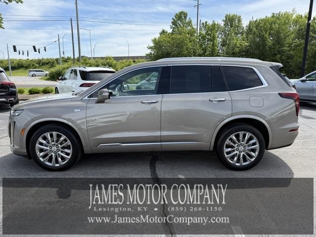 used 2022 Cadillac XT6 car, priced at $37,878