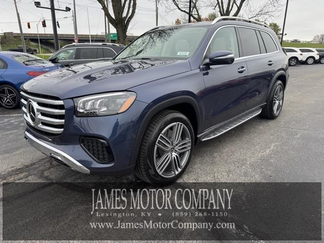 new 2025 Mercedes-Benz GLS 450 car, priced at $93,275