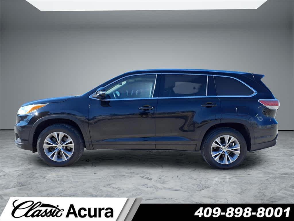 used 2014 Toyota Highlander car, priced at $18,115