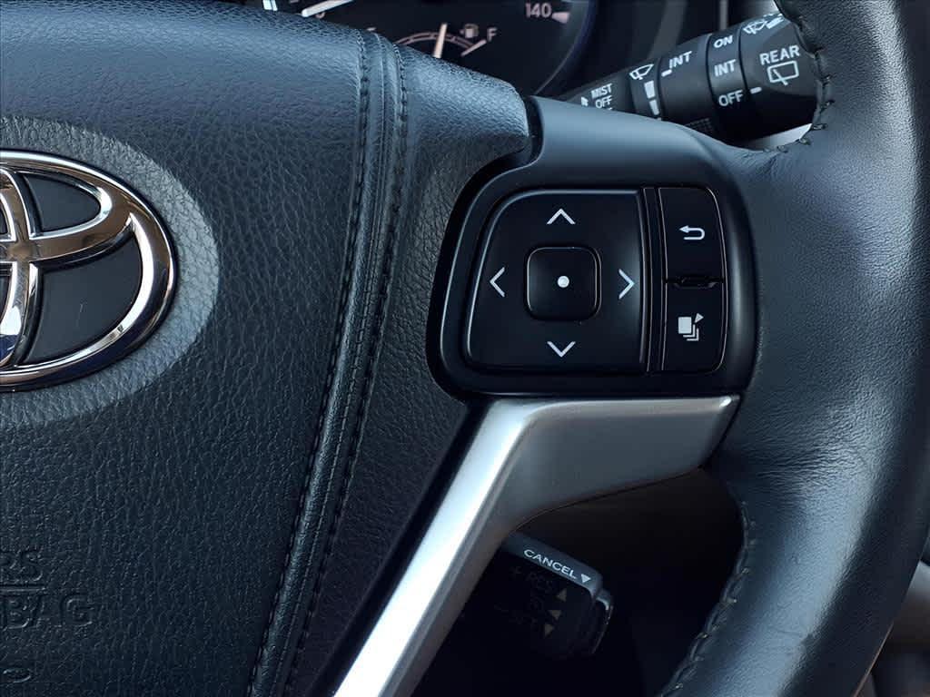 used 2014 Toyota Highlander car, priced at $18,115