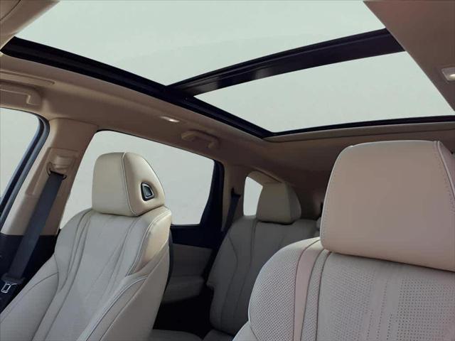 used 2025 Acura MDX car, priced at $63,395
