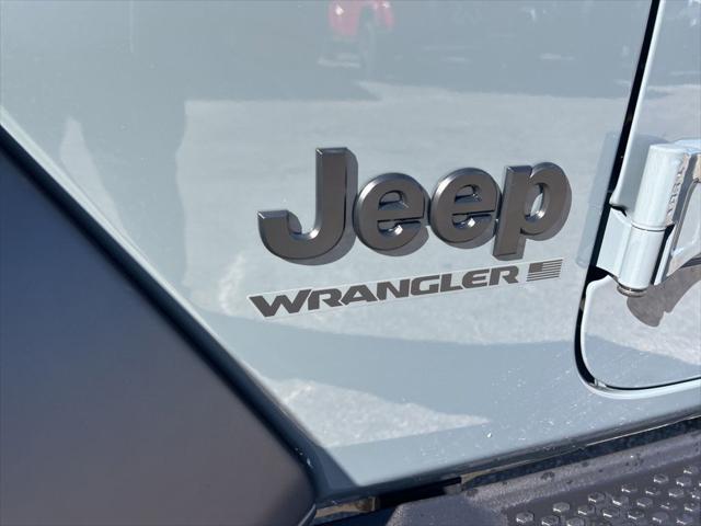 new 2025 Jeep Wrangler car, priced at $47,445