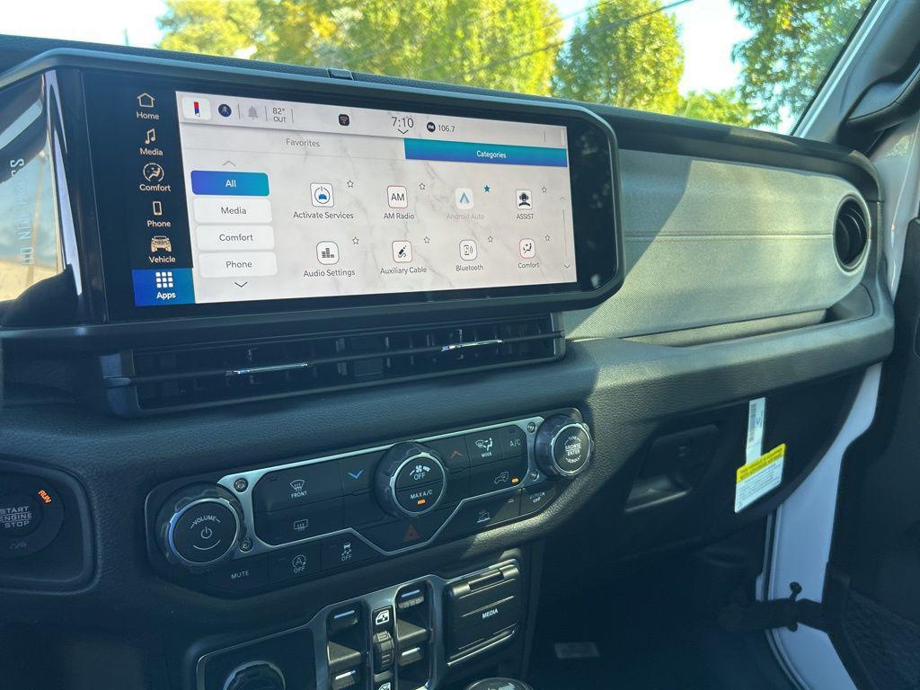 new 2026 Jeep Wrangler car, priced at $38,447