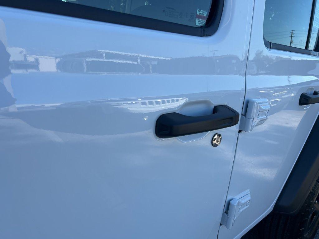 new 2026 Jeep Wrangler car, priced at $38,447