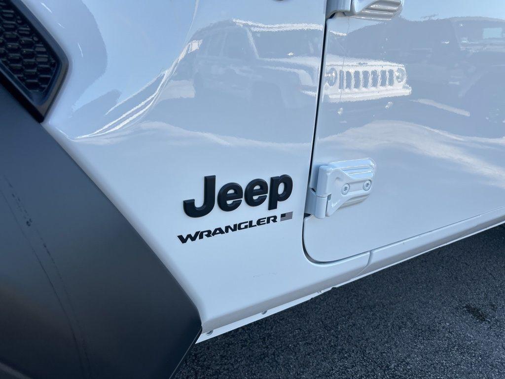 new 2026 Jeep Wrangler car, priced at $38,447