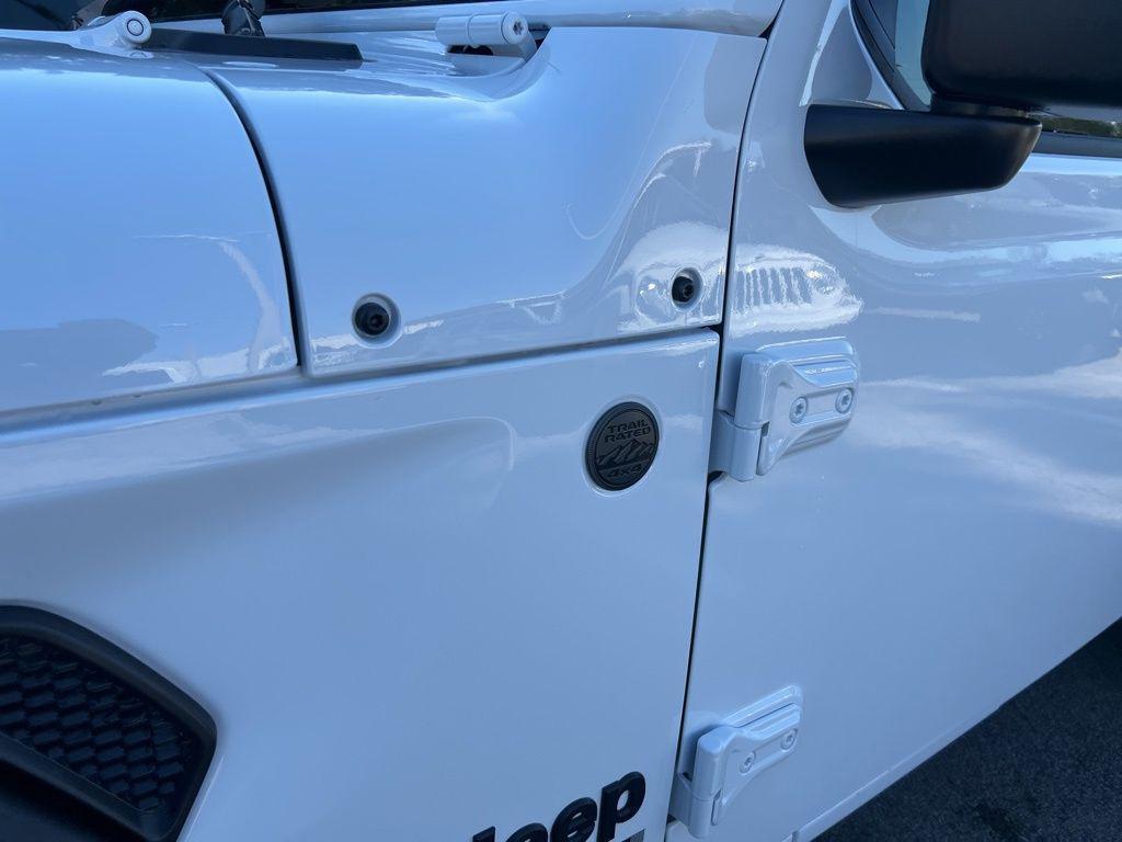 new 2026 Jeep Wrangler car, priced at $38,447