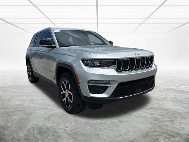 new 2024 Jeep Grand Cherokee car, priced at $39,668