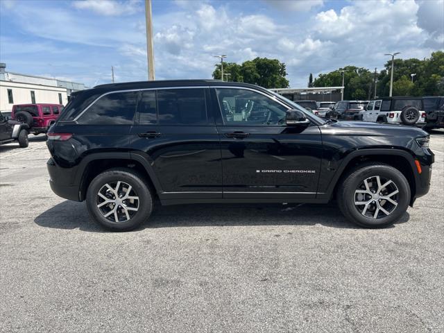 new 2024 Jeep Grand Cherokee car, priced at $38,013