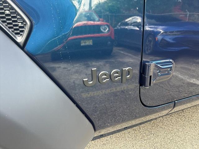 new 2025 Jeep Wrangler car, priced at $45,856