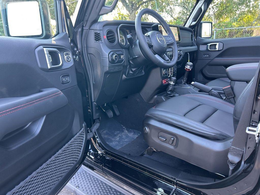 new 2025 Jeep Wrangler car, priced at $60,599