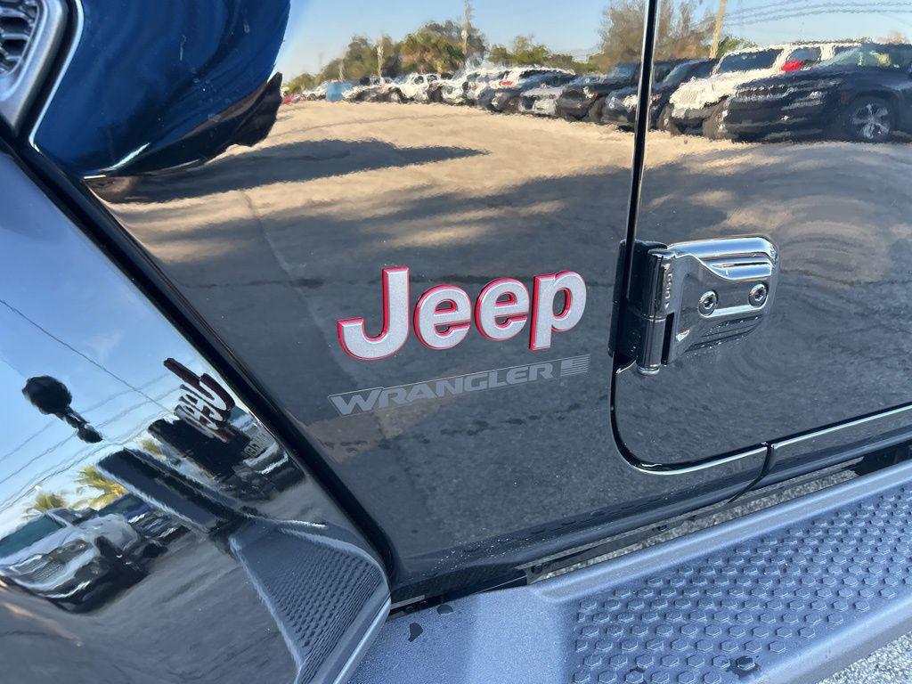 new 2025 Jeep Wrangler car, priced at $60,599