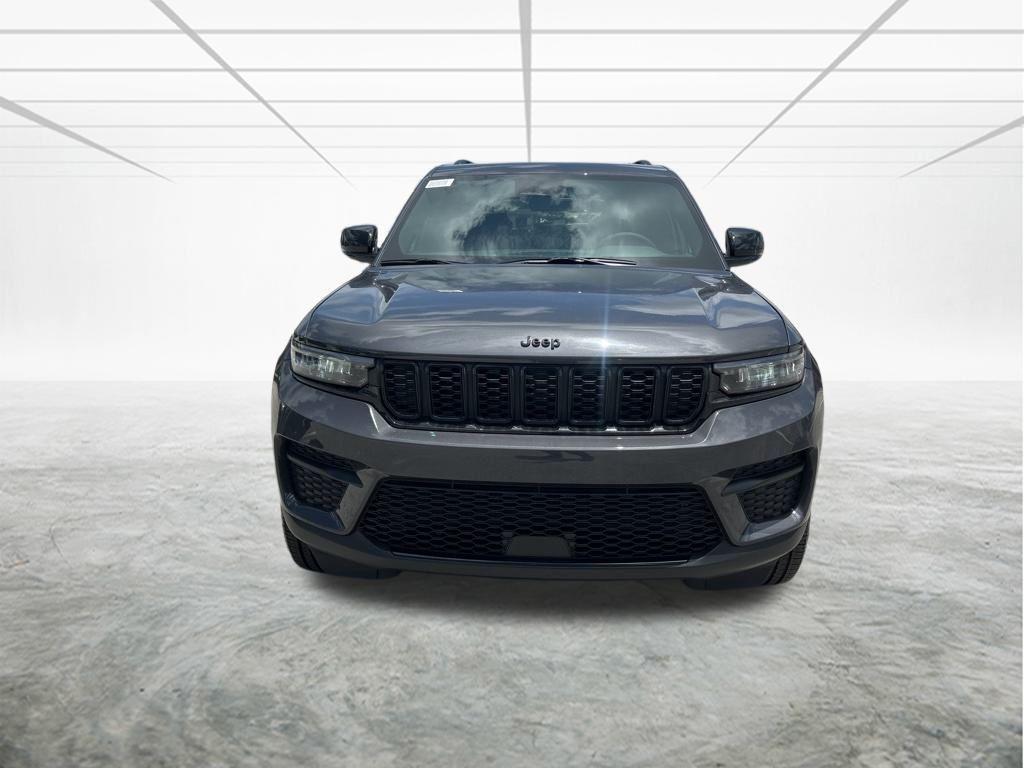 new 2025 Jeep Grand Cherokee car, priced at $35,950