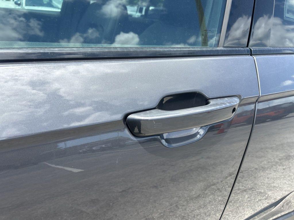 new 2025 Jeep Grand Cherokee car, priced at $35,950