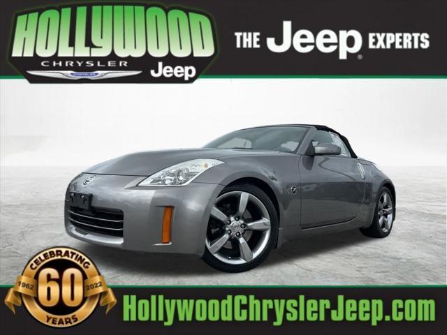 used 2007 Nissan 350Z car, priced at $15,900