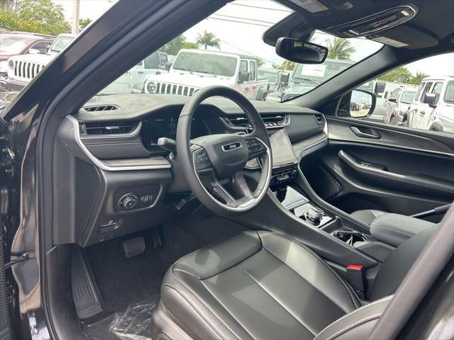 new 2024 Jeep Grand Cherokee car, priced at $37,959