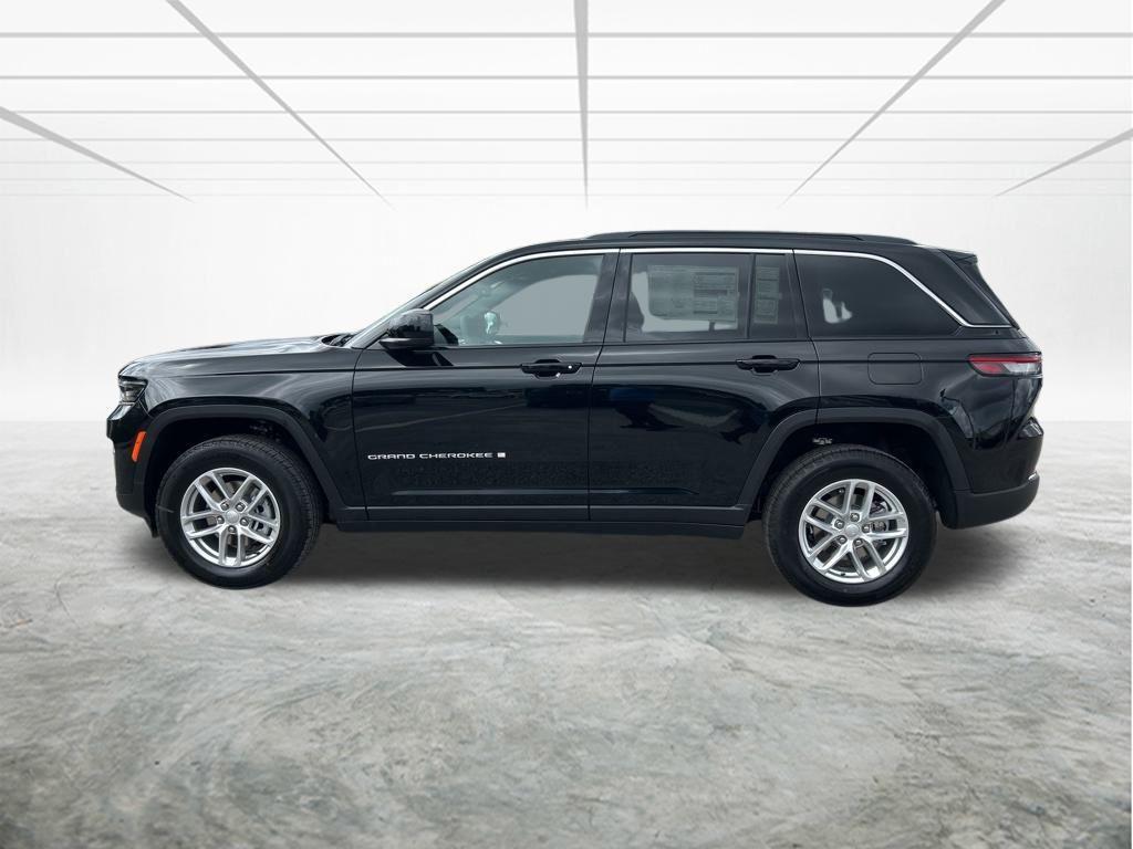 new 2025 Jeep Grand Cherokee car, priced at $37,012
