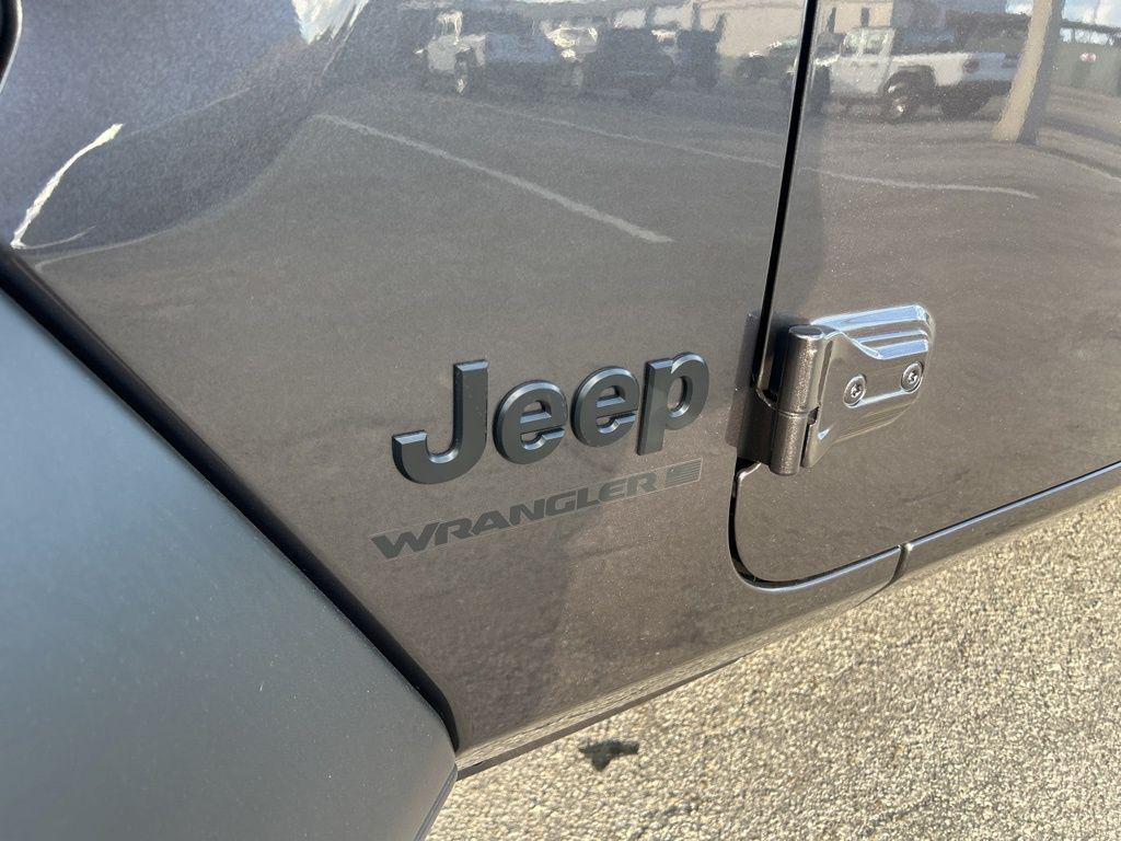 new 2026 Jeep Wrangler car, priced at $39,764
