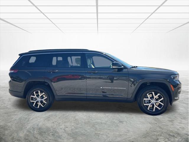 new 2024 Jeep Grand Cherokee L car, priced at $38,588