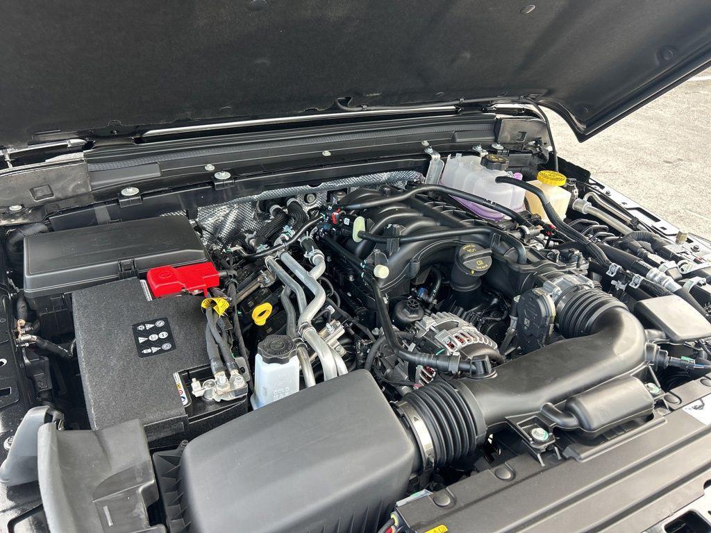 new 2025 Jeep Gladiator car, priced at $40,293