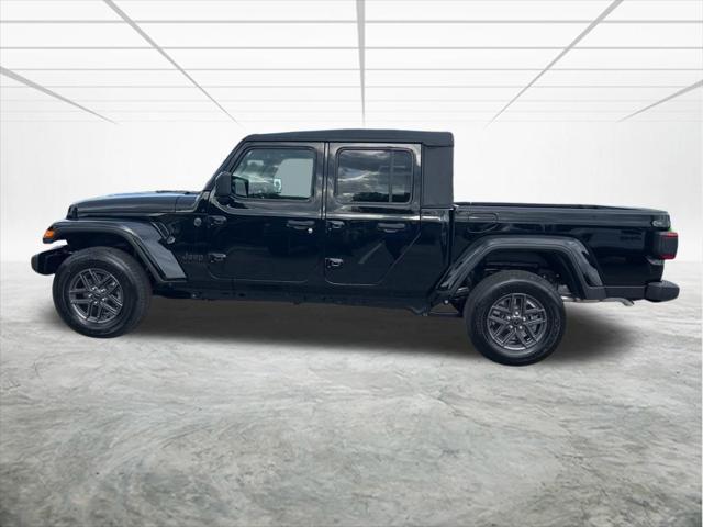 new 2025 Jeep Gladiator car, priced at $45,373
