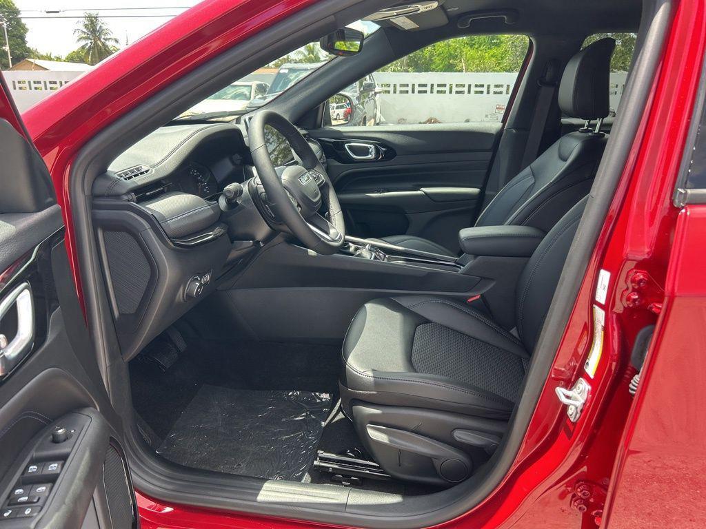 new 2025 Jeep Compass car, priced at $28,232