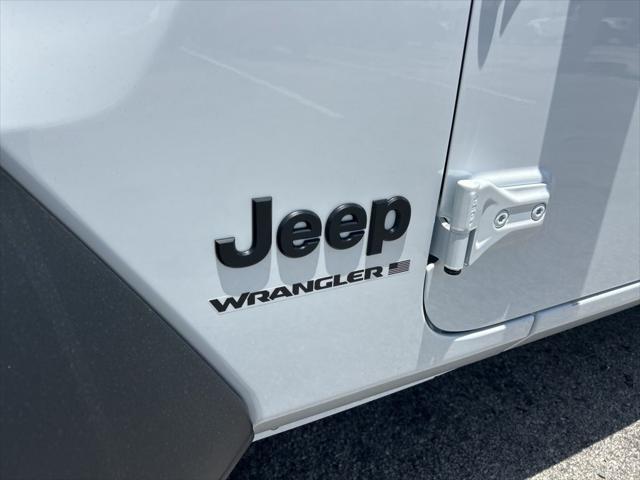 new 2025 Jeep Wrangler car, priced at $50,186