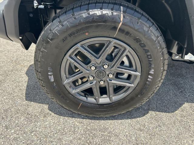 new 2025 Jeep Wrangler car, priced at $50,186