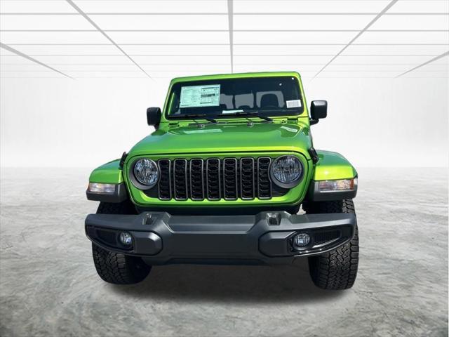 new 2025 Jeep Gladiator car, priced at $43,980