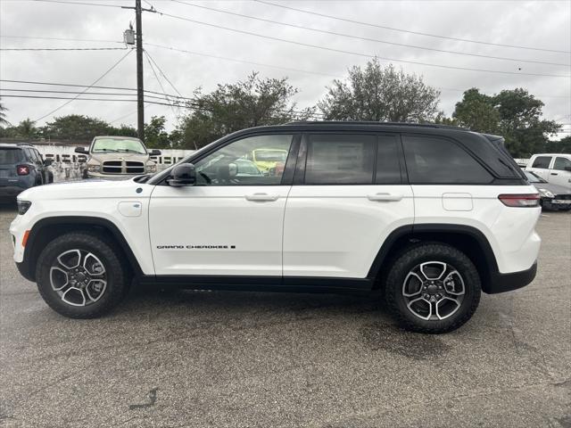 new 2024 Jeep Grand Cherokee car, priced at $53,981