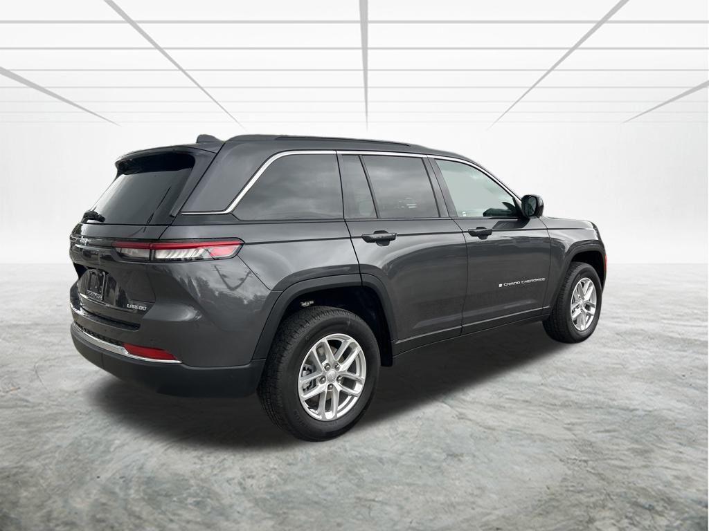 new 2025 Jeep Grand Cherokee car, priced at $38,870