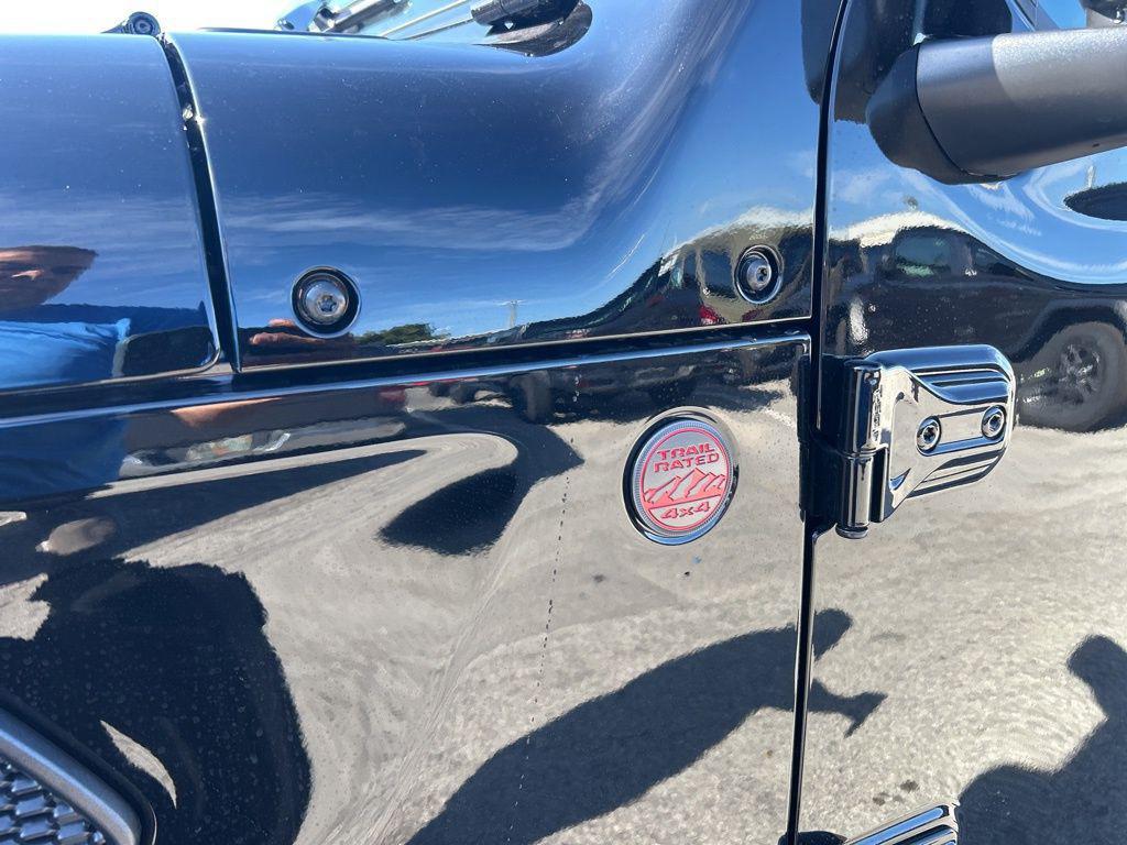 new 2025 Jeep Wrangler car, priced at $52,235