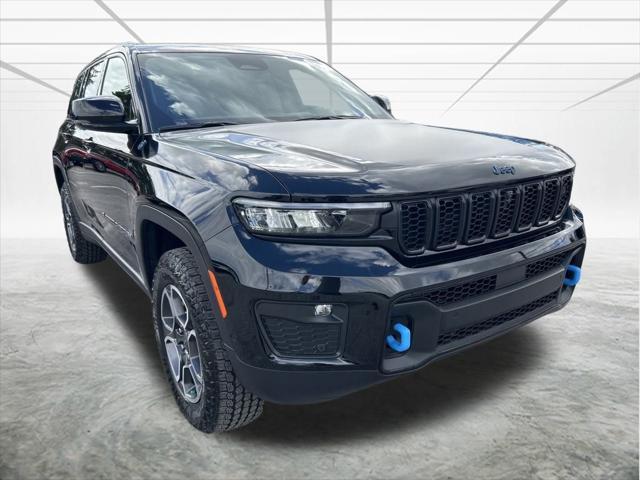 new 2024 Jeep Grand Cherokee car, priced at $58,915