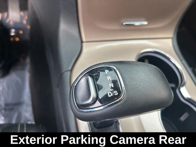used 2015 Jeep Grand Cherokee car, priced at $14,714