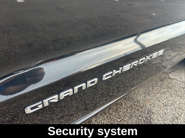 used 2015 Jeep Grand Cherokee car, priced at $14,714